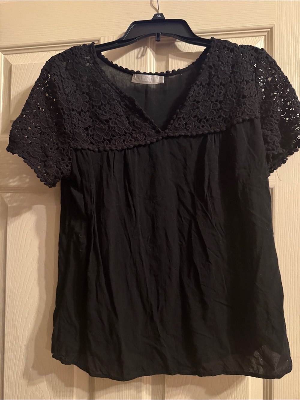 Black Lace Yoke Short Sleeve Top -